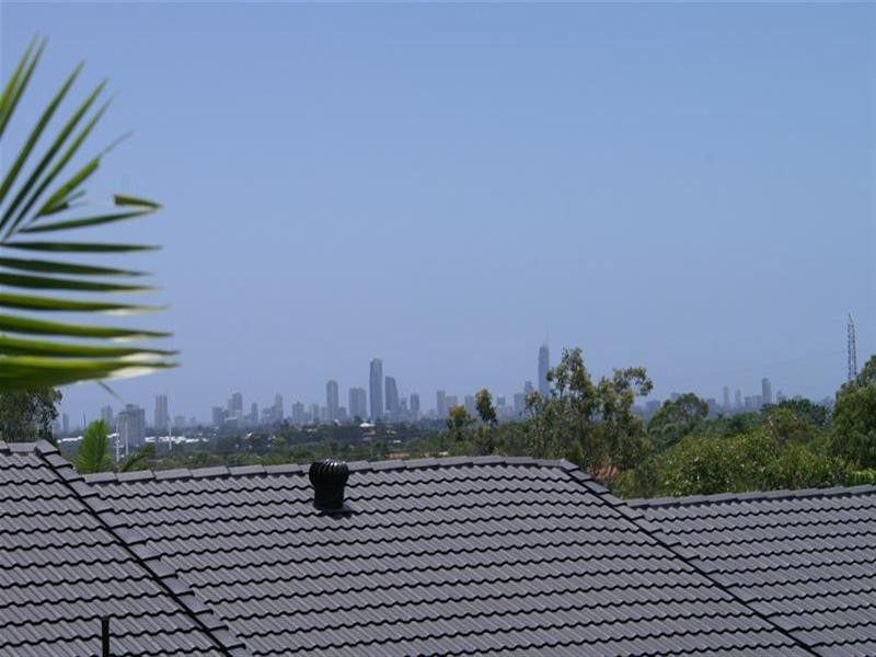 31 Tristania Way, Highland Park QLD 4211