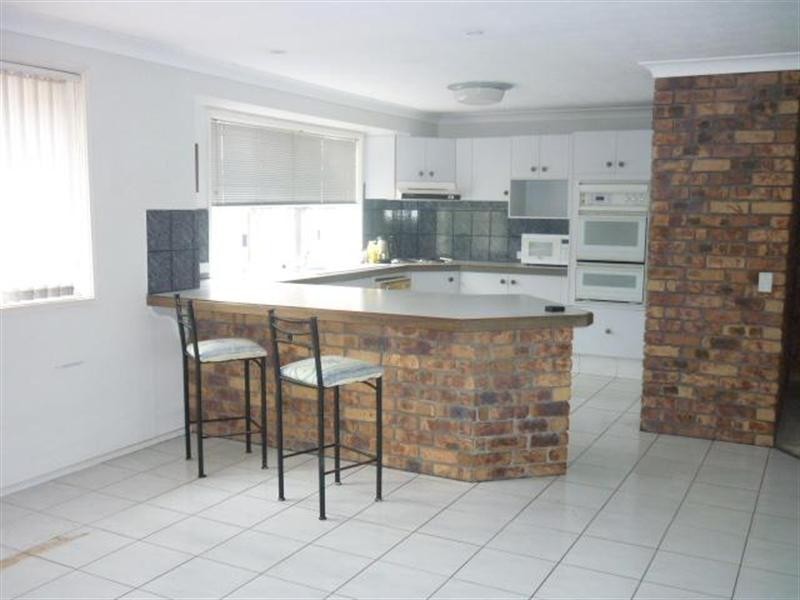 1 Harrier Drive, Burleigh Waters QLD 4220