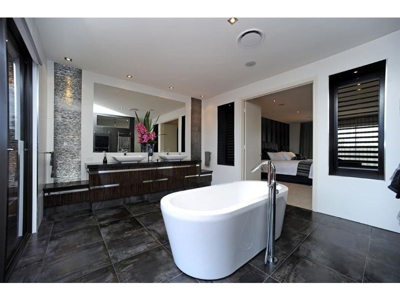 28 Earle Court, Tallai QLD 4213