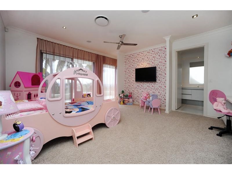 28 Earle Court, Tallai QLD 4213