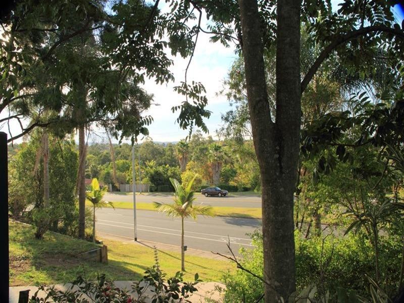 60 Alexander Drive, Highland Park QLD 4211