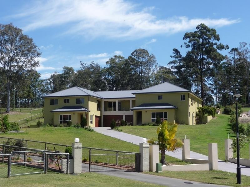 21 Howard Hughes Court, Maudsland QLD 4210