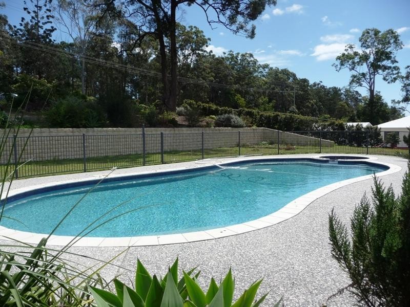 21 Howard Hughes Court, Maudsland QLD 4210