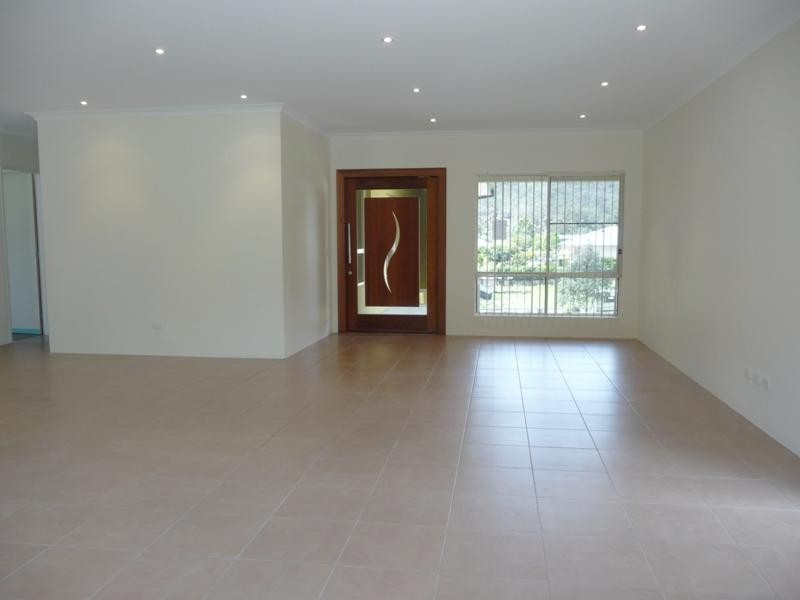 21 Howard Hughes Court, Maudsland QLD 4210