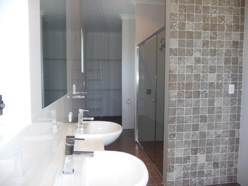 21 Howard Hughes Court, Maudsland QLD 4210