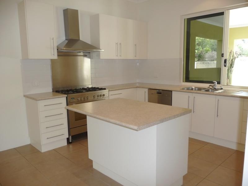 21 Howard Hughes Court, Maudsland QLD 4210