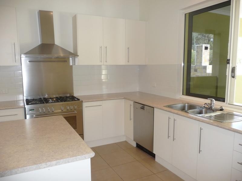 21 Howard Hughes Court, Maudsland QLD 4210