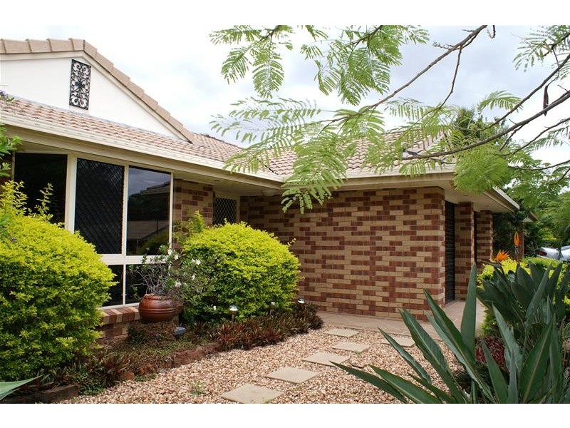 22 Glengarry Close, Highland Park QLD 4211