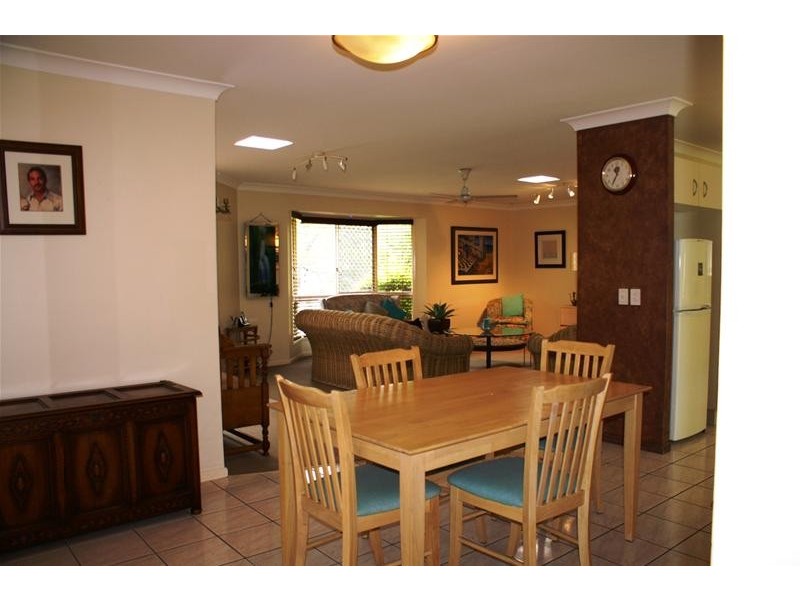 22 Glengarry Close, Highland Park QLD 4211