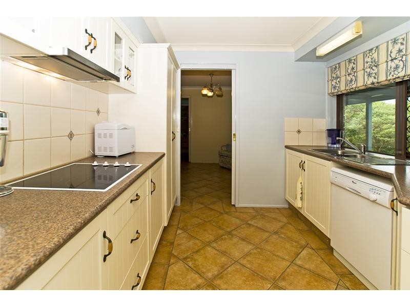 24 Viscount Drive, Tallai QLD 4213