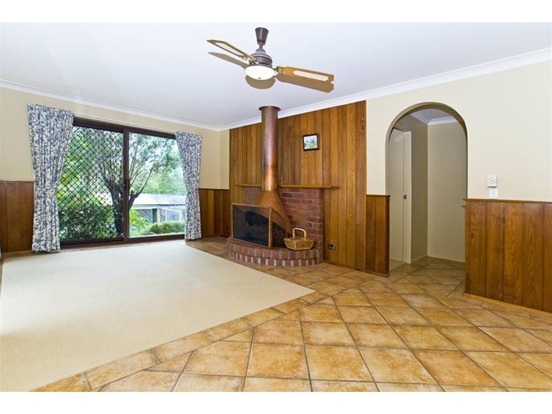 24 Viscount Drive, Tallai QLD 4213