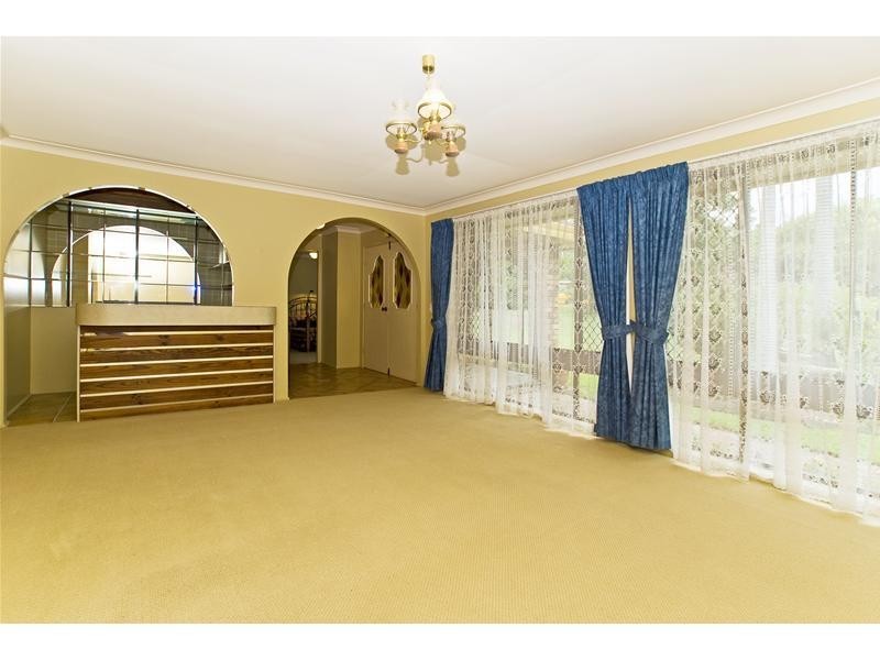 24 Viscount Drive, Tallai QLD 4213