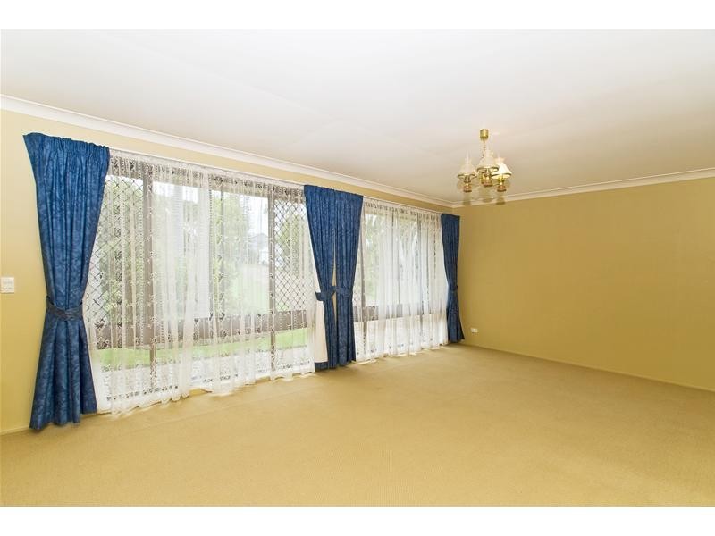 24 Viscount Drive, Tallai QLD 4213