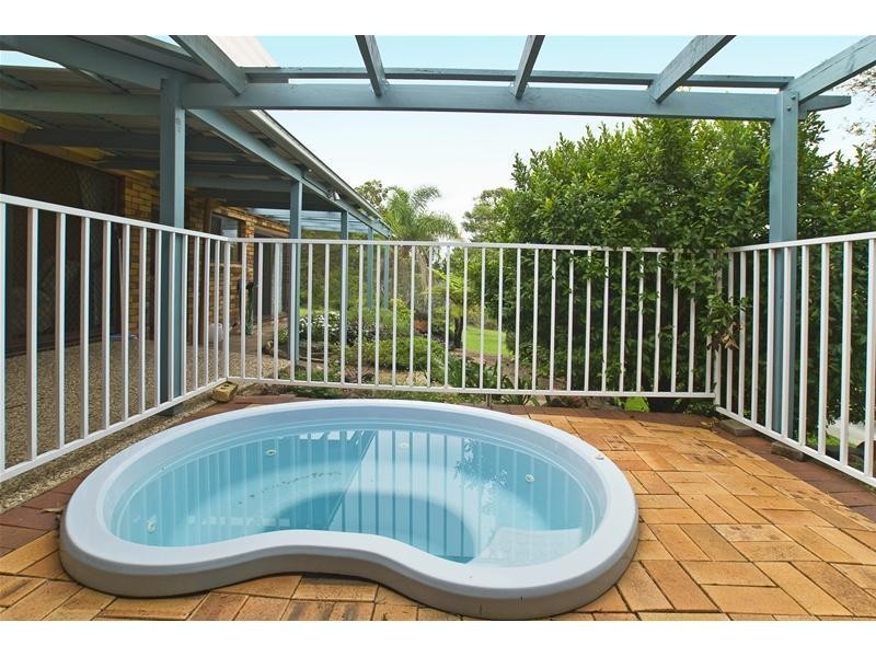 24 Viscount Drive, Tallai QLD 4213