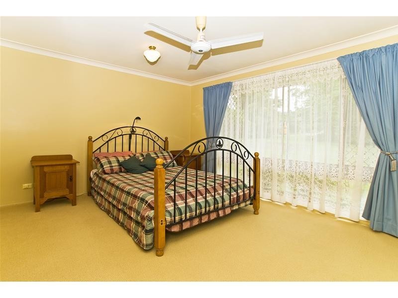 24 Viscount Drive, Tallai QLD 4213