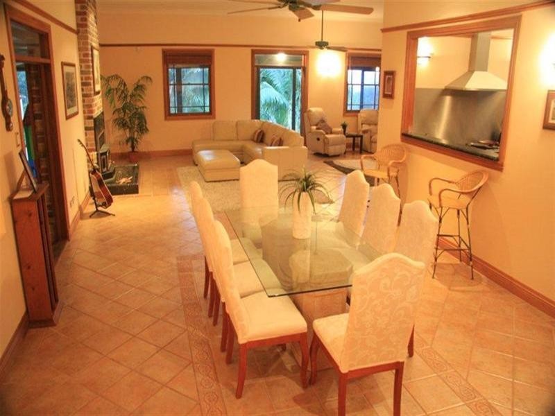 Advancetown QLD 4211