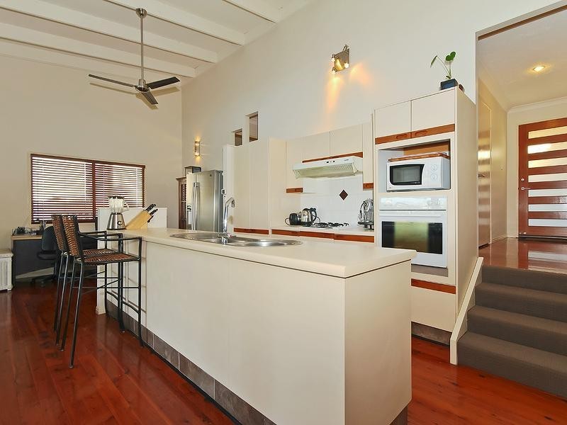 Carrara QLD 4211