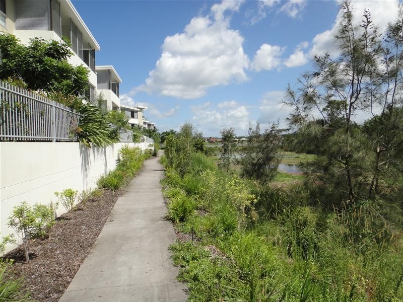 Varsity Lakes QLD 4227