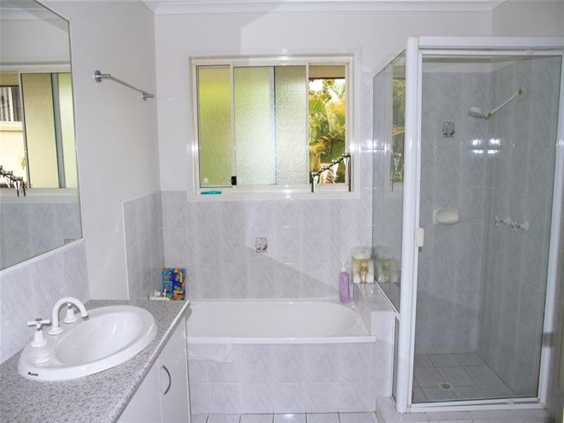 33/102 Alexander Drive, Highland Park QLD 4211