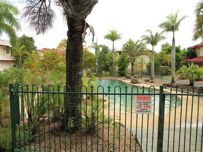 33/102 Alexander Drive, Highland Park QLD 4211