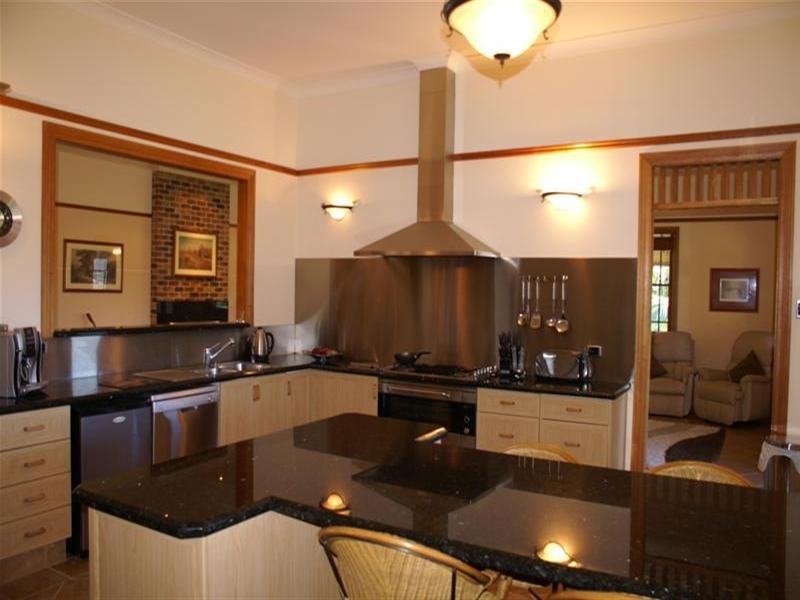 Advancetown QLD 4211