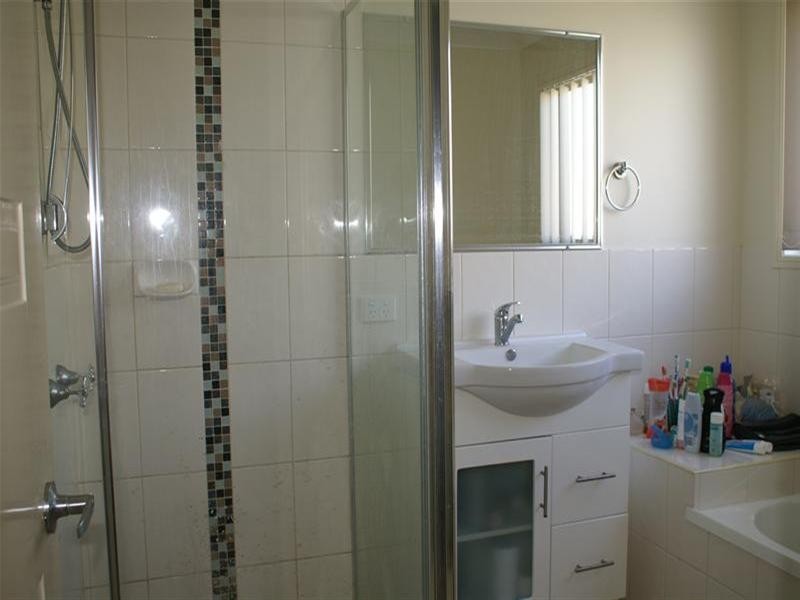 9 Debbie Way, Nerang QLD 4211