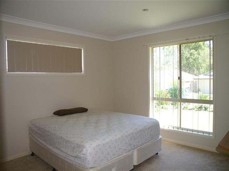 9 Debbie Way, Nerang QLD 4211
