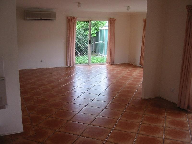 52 Numbat Court, Coombabah QLD 4216