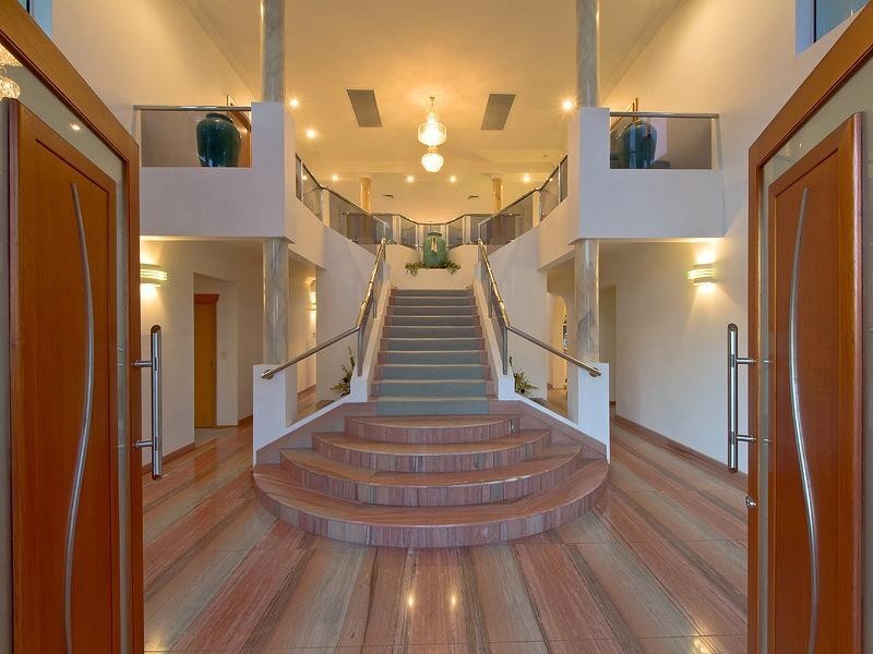 51 Portobello Drive, Mermaid Waters QLD 4218
