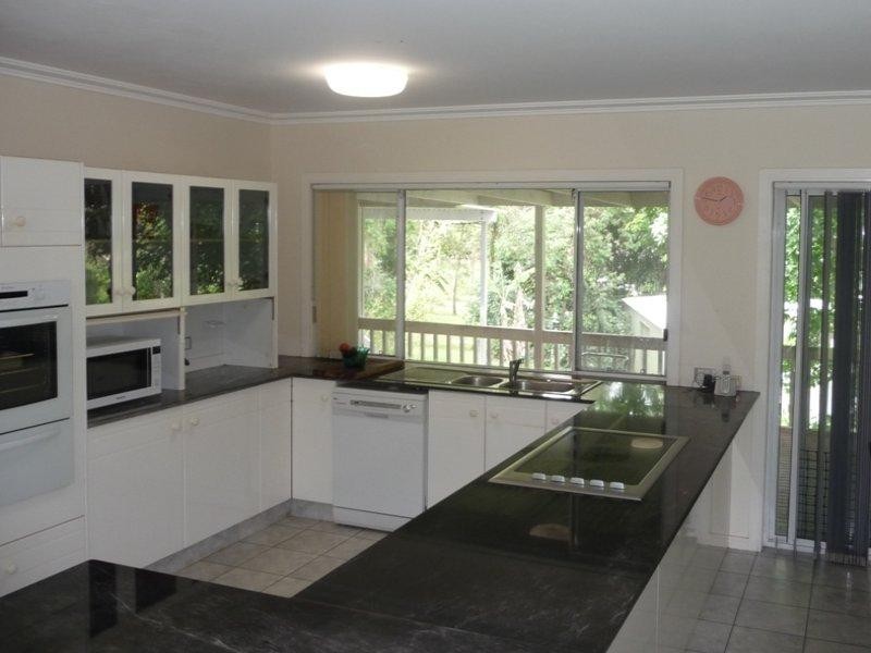 29 Thredbo Drive, Worongary QLD 4213