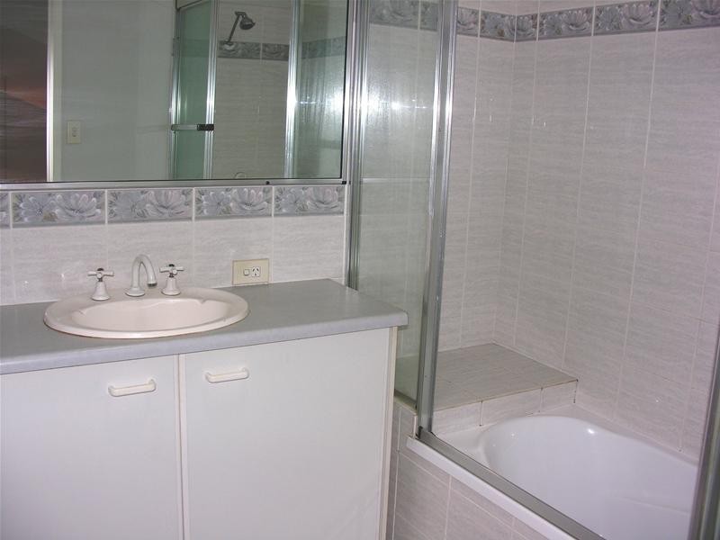 5/1A Alison Road, Carrara QLD 4211