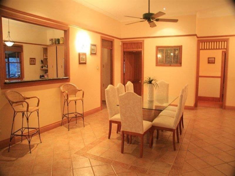 52 Parkway Drive, Advancetown QLD 4211