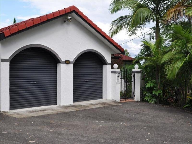 4 Bellview Crescent, Ashmore QLD 4214