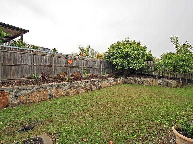 17 Greenbank Circuit, Carrara QLD 4211