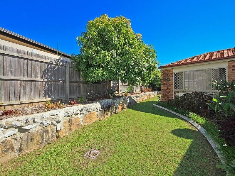 17 Greenbank Circuit, Carrara QLD 4211