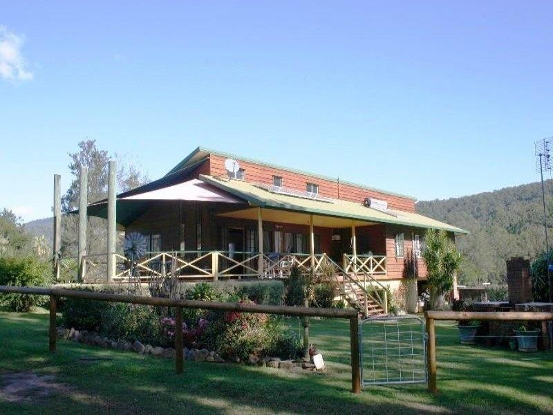 18 Riverglen Court, Mount Nathan QLD 4211