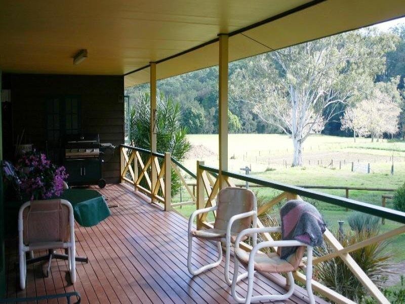 18 Riverglen Court, Mount Nathan QLD 4211