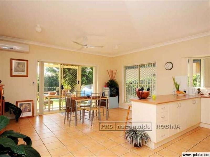 15 Torrey Place, Robina QLD 4226