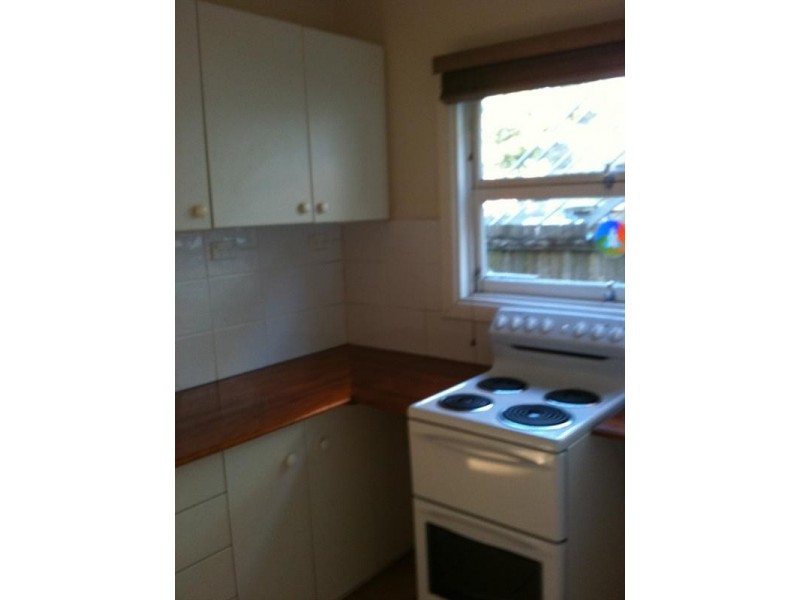 2/96 Frank Street, Labrador QLD 4215