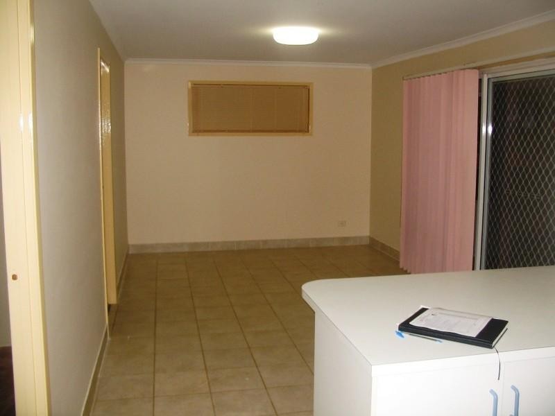 13 Leesa Court, Highland Park QLD 4211