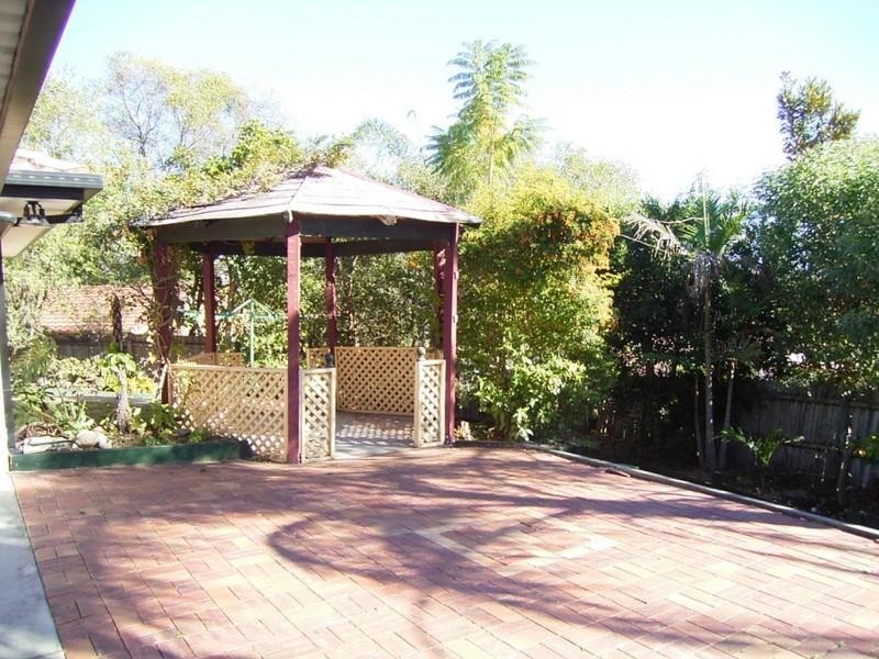 13 Leesa Court, Highland Park QLD 4211