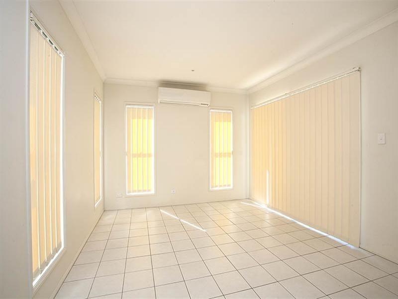 56 Merrilaine Crescent, Merrimac QLD 4226