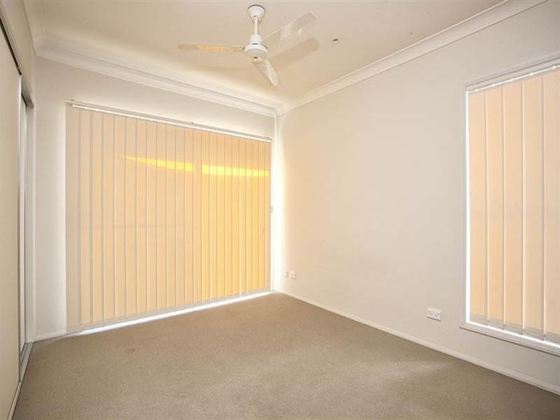 56 Merrilaine Crescent, Merrimac QLD 4226