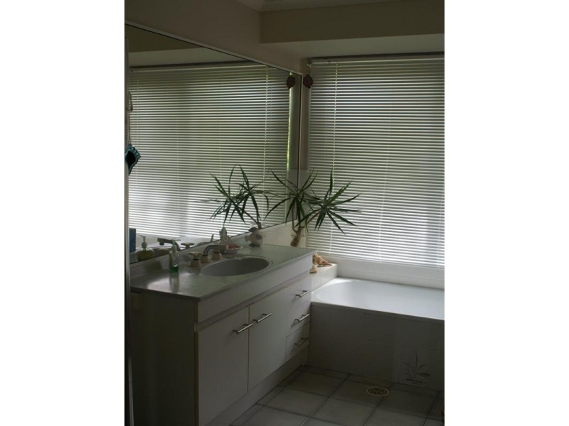 3 Tarrant Drive, Mudgeeraba QLD 4213