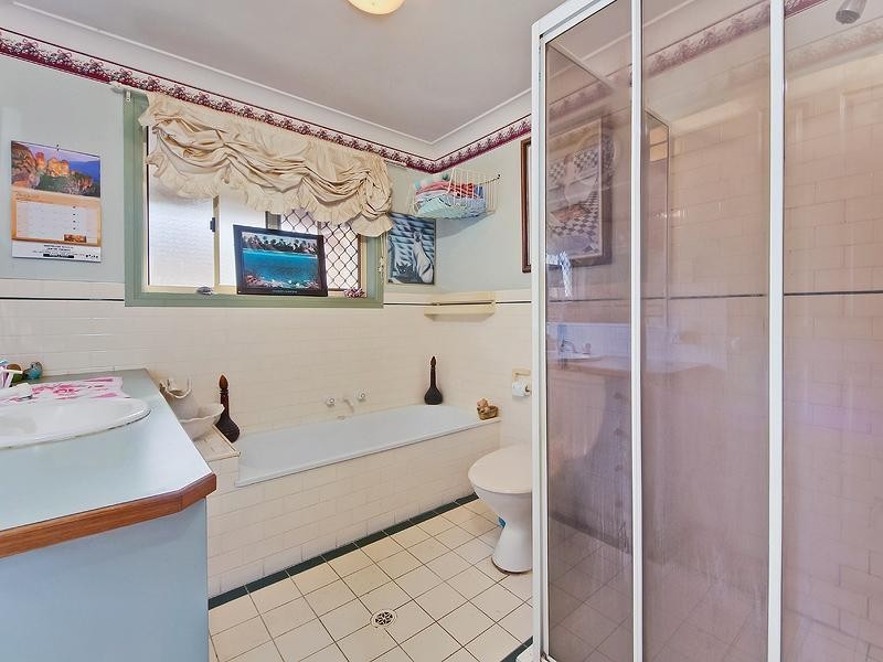 179 Pappas Way, Carrara QLD 4211