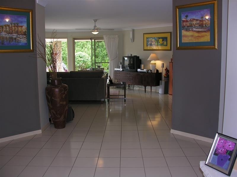 43 Nerang River Drive, Nerang QLD 4211