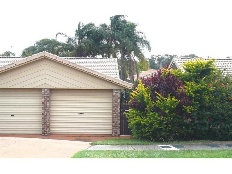 2/6 Freeman Street, Labrador QLD 4215