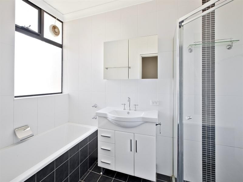 8/29 River Road, Wollstonecraft NSW 2065