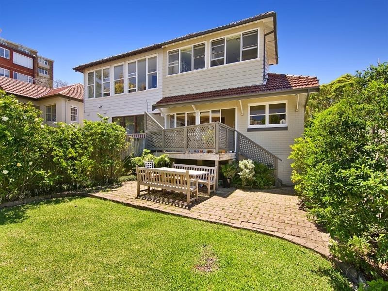 9 Holbrook Avenue, Kirribilli NSW 2061