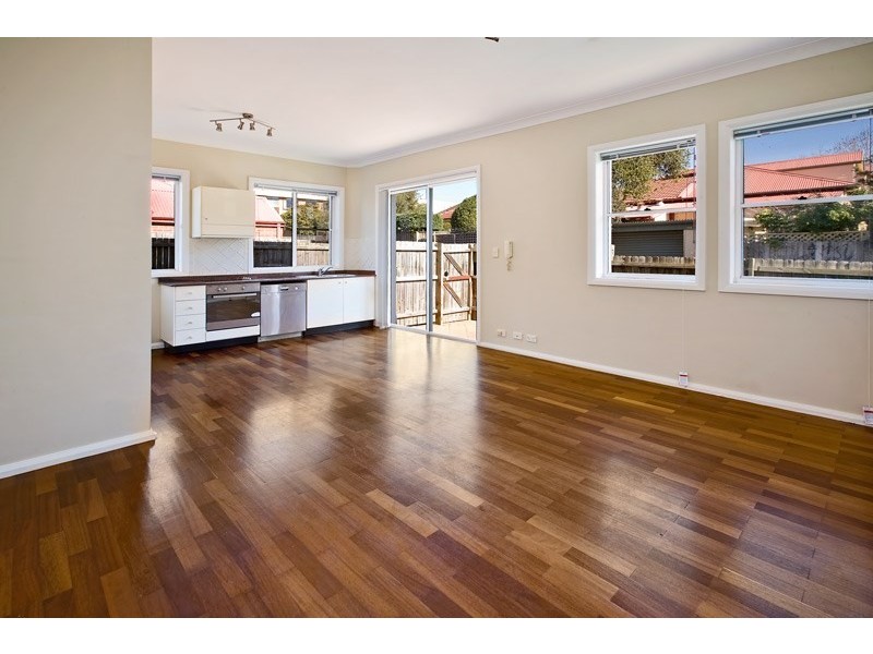 2/81 Atchison Street, Crows Nest NSW 2065